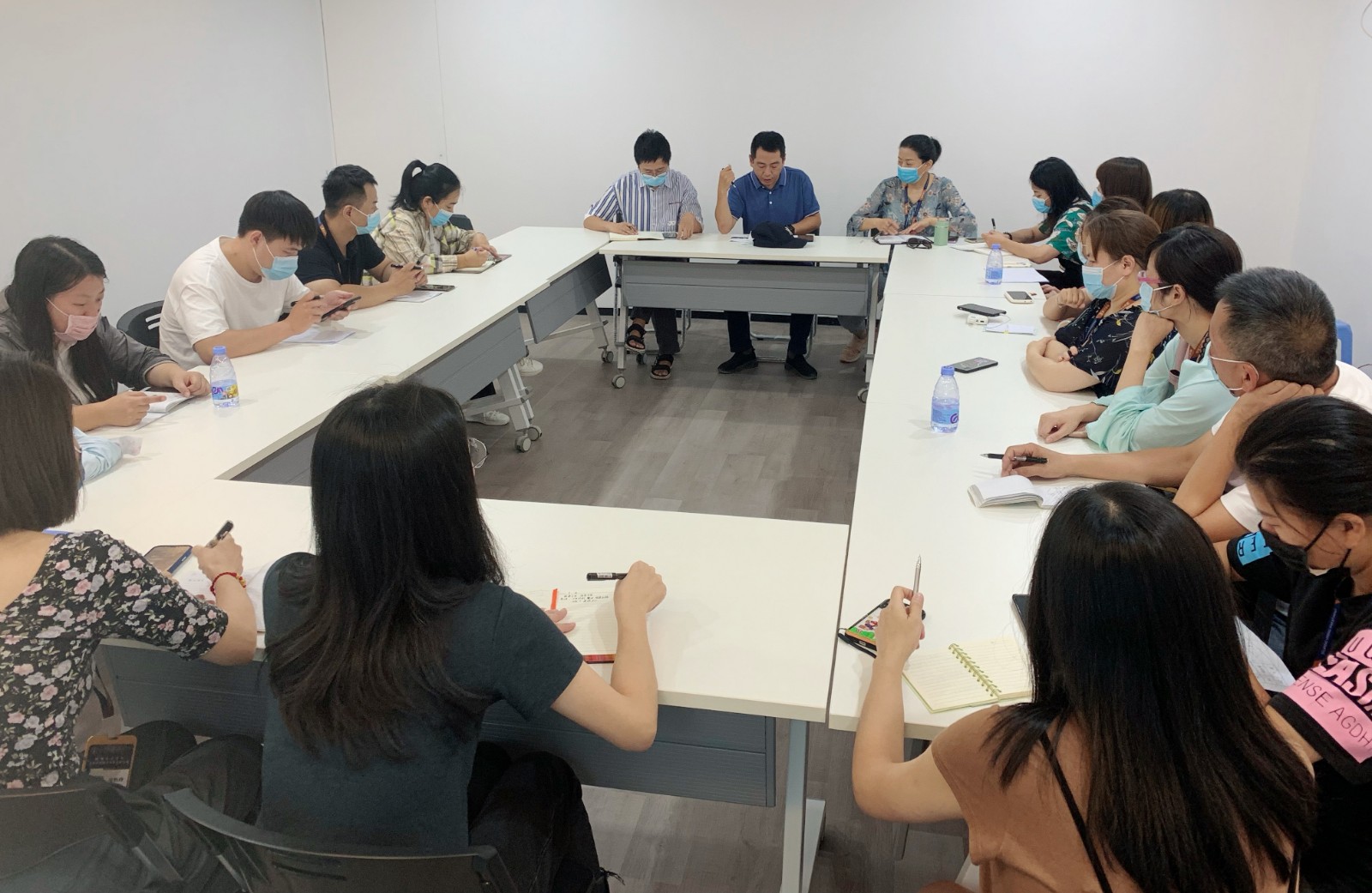 图片2.jpg 图片2.jpg