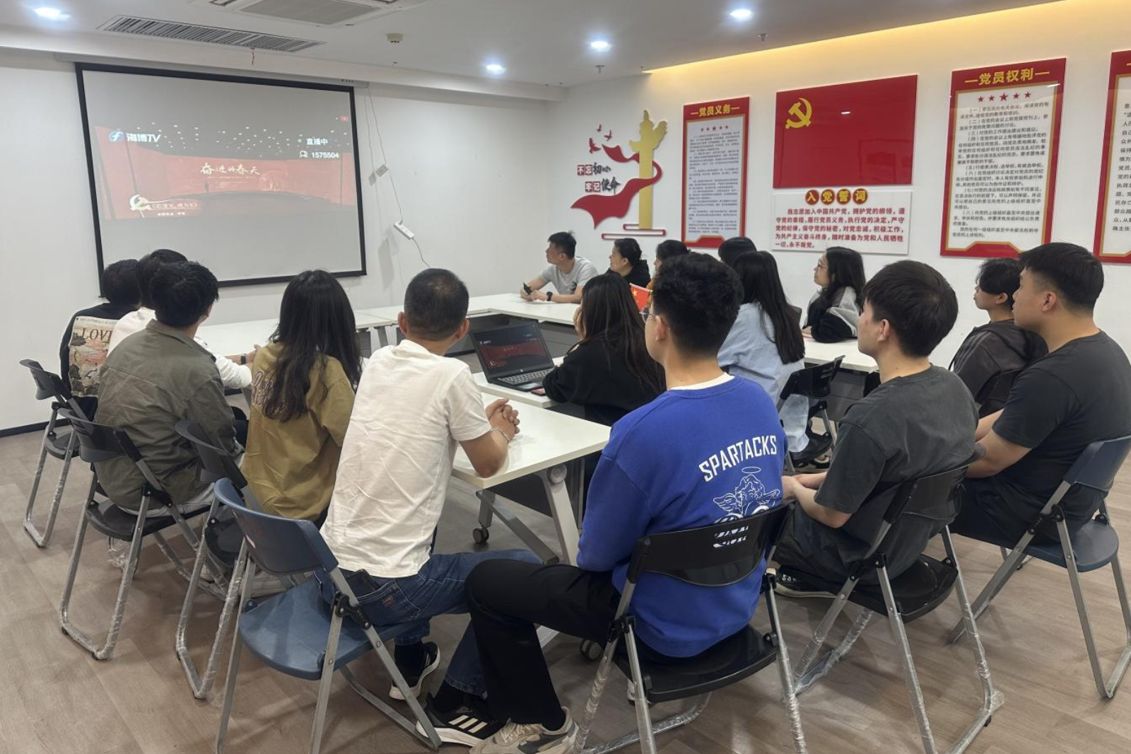 微信图片_20230607171551.png 微信图片_20230607171551.png