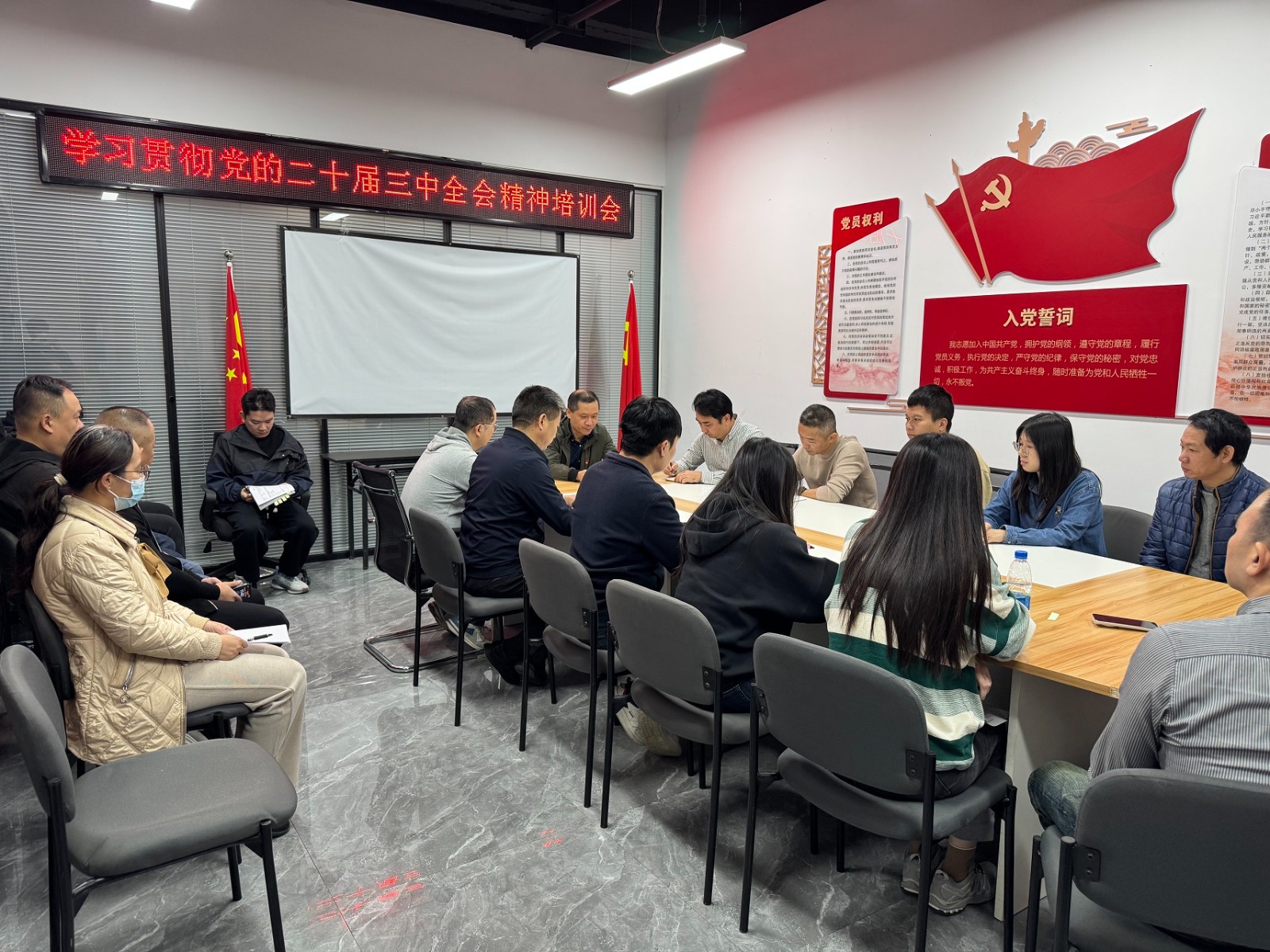 图片2.jpg 图片2.jpg